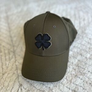 NWT Tony Robbins Clover hat
